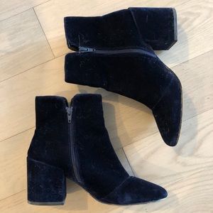 ALDO | NAVY VELVET BOOTIES